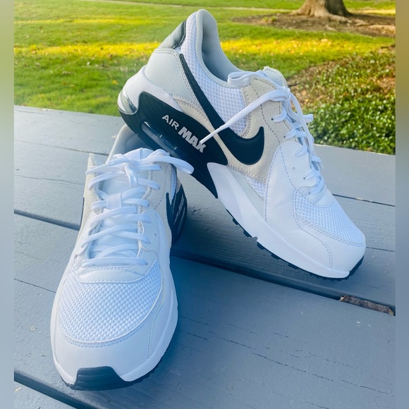 Nike Air Max Excee Low White Black
Grey Men's Shoes Sz 10 - Picture 9 of 14